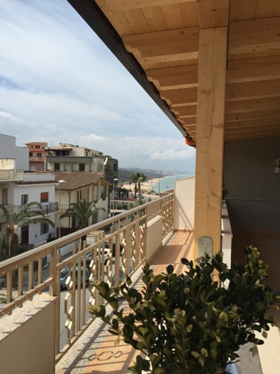 Casa Vacanze Nicole Balestrate Szoba fotó